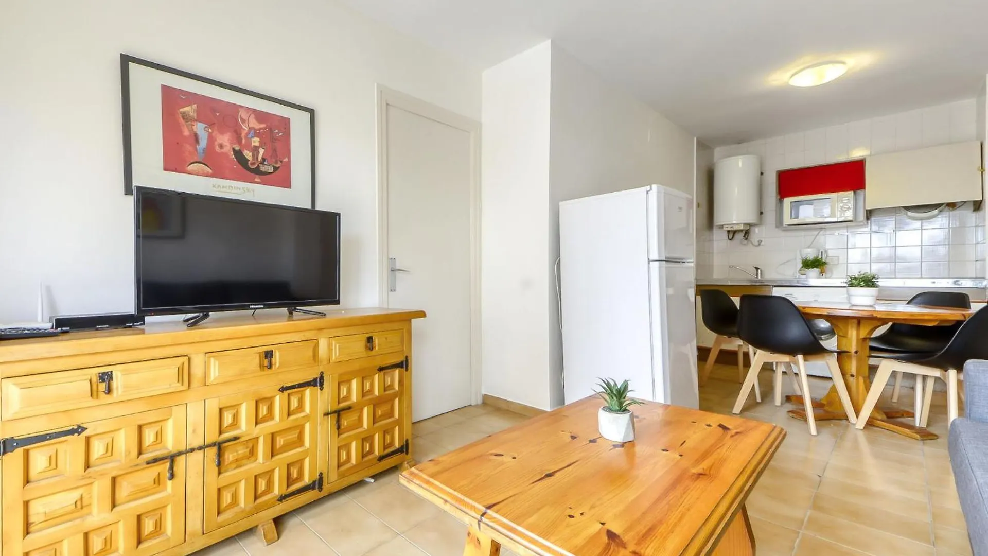 Apartment Mismar-3 By Interhome Ρόζες